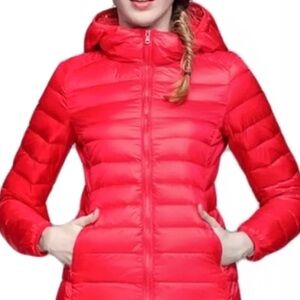 Active Basic Marked Size L fits more generous Medium. Down Jacket with hood